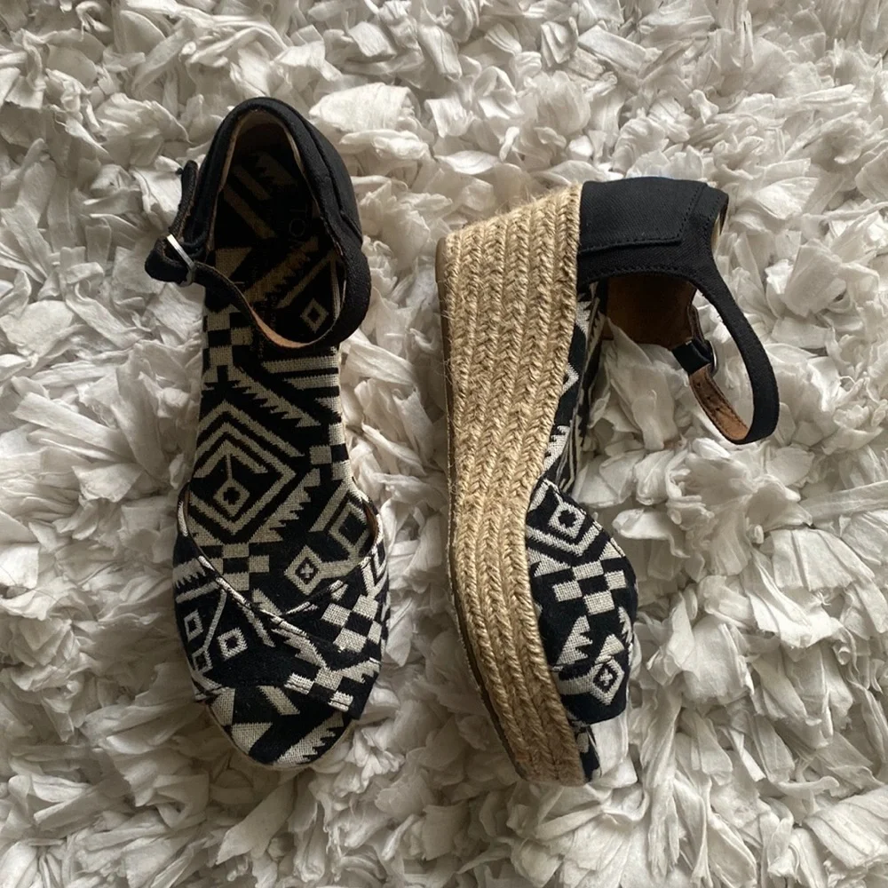 TOMS Tribal Aztec Print Espadrille Wedge Platform Sandal 6.5